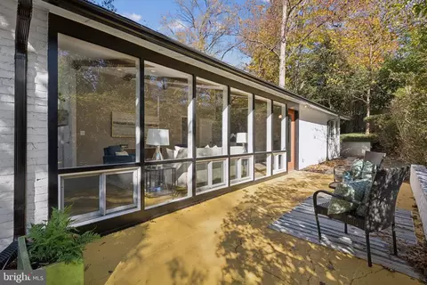 Exterior - 11511 Highview Ave, Silver Spring, MD 20902 photo 5 of 9