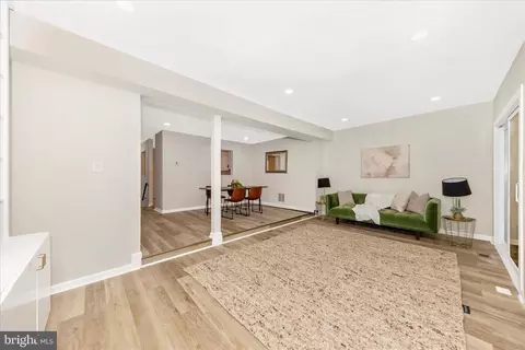 1 Kinsman View Cir, Silver Spring, MD 20901 photo 13