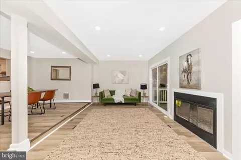 1 Kinsman View Cir, Silver Spring, MD 20901 photo 12