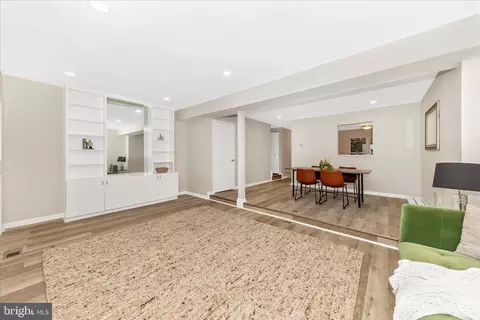 1 Kinsman View Cir, Silver Spring, MD 20901 photo 14