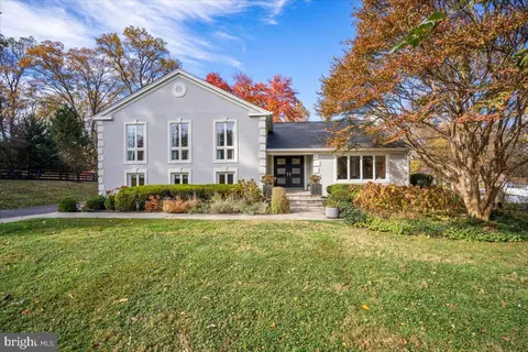 10801 Spring Knoll Dr, Potomac, MD 20854