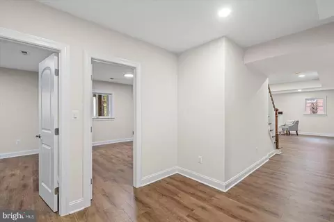 Entry Way - 7604 Hackamore Dr, Potomac, MD 20854 photo 6 of 9
