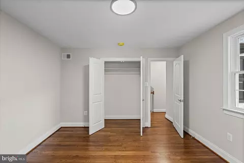 Bedroom - 7604 Hackamore Dr, Potomac, MD 20854 photo 4 of 7