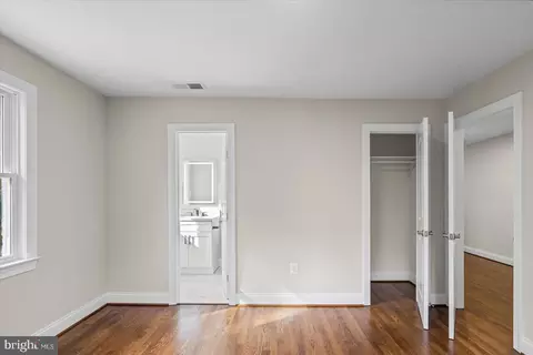 Bedroom - 7604 Hackamore Dr, Potomac, MD 20854 photo 2 of 7