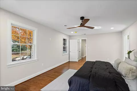 Bedroom - 7604 Hackamore Dr, Potomac, MD 20854 photo 7 of 7