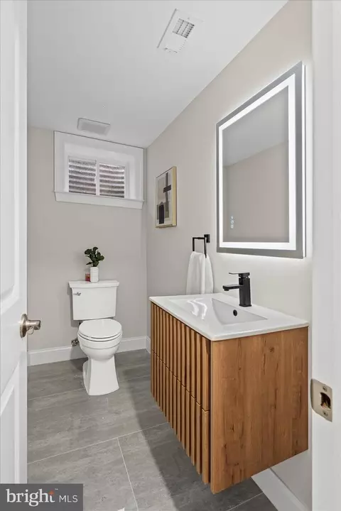 Bath - 7604 Hackamore Dr, Potomac, MD 20854 photo 1 of 12