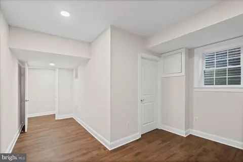 Entry Way - 7604 Hackamore Dr, Potomac, MD 20854 photo 9 of 9