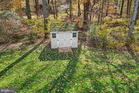 Exterior - 19332 Cissel Manor Dr, Poolesville, MD 20837 photo 13 of 17
