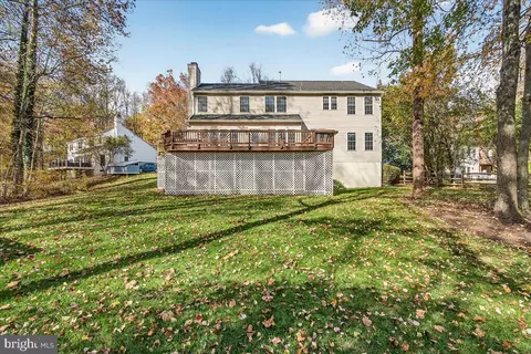 Exterior - 19332 Cissel Manor Dr, Poolesville, MD 20837 photo 7 of 17
