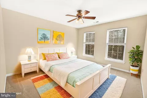 Bedroom - 19332 Cissel Manor Dr, Poolesville, MD 20837 photo 4 of 4