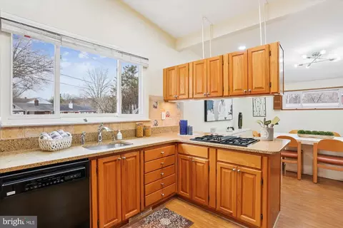 11509 Lamberton Ct, Wheaton, MD 20902 photo 10