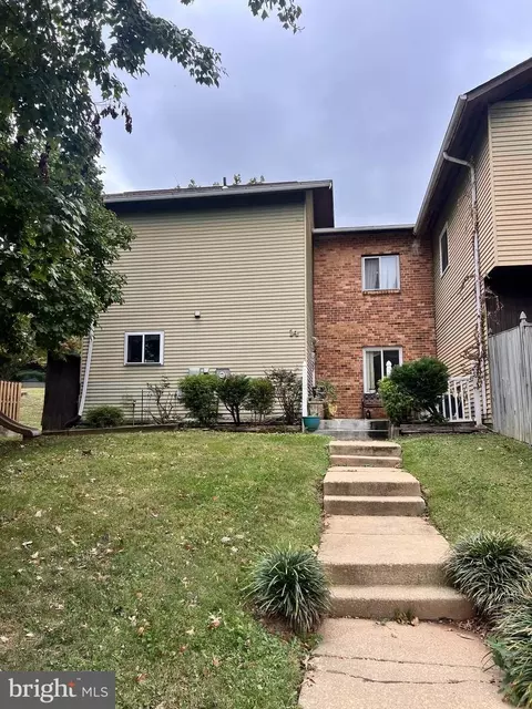 14 Benji Ct #136, Gaithersburg, MD 20877