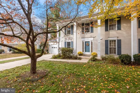 Exterior - 11425 Oak Leaf Dr, Silver Spring, MD 20901 photo 3 of 6