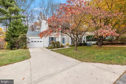 Exterior - 11425 Oak Leaf Dr, Silver Spring, MD 20901 photo 2 of 6