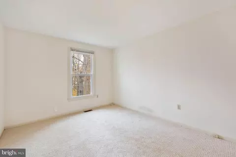 Bedroom - 11425 Oak Leaf Dr, Silver Spring, MD 20901 photo 5 of 6