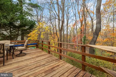 Exterior - 11425 Oak Leaf Dr, Silver Spring, MD 20901 photo 5 of 6