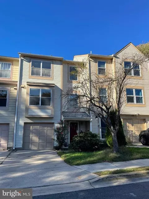 11206 White Barn Ct, Gaithersburg, MD 20879