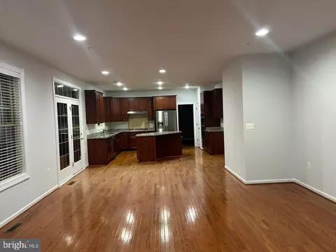 1101 Verbena Ct, Silver Spring, MD 20906 photo 5
