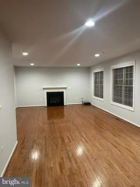 1101 Verbena Ct, Silver Spring, MD 20906 photo 2