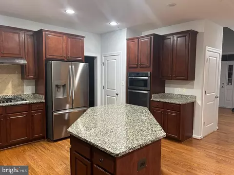 1101 Verbena Ct, Silver Spring, MD 20906 photo 8