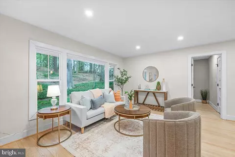 Entry Way - 901 Hobbs Dr, Silver Spring, MD 20904 photo 1 of 2