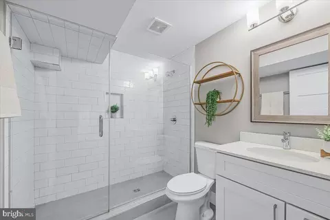 Bath - 901 Hobbs Dr, Silver Spring, MD 20904 photo 5 of 5