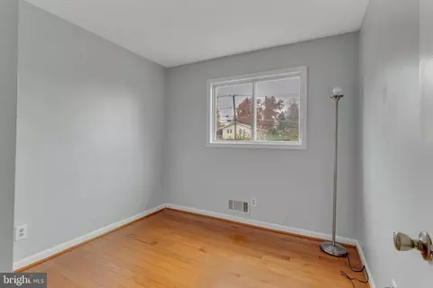Bedroom - 4205 Ferrara Dr, Silver Spring, MD 20906 photo 5 of 7