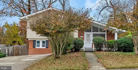 4205 Ferrara Dr, Silver Spring, MD 20906