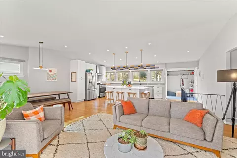 13501 Collingwood Ter, Silver Spring, MD 20904 photo 3