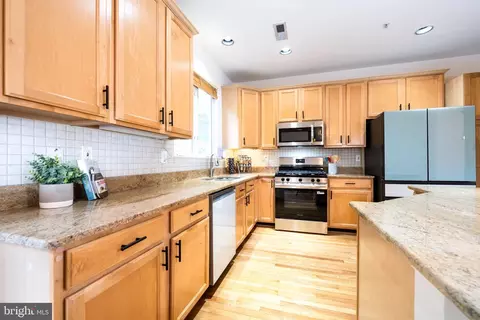 Kitchen - 2956 Saint Helen Cir, Silver Spring, MD 20906 photo 1 of 4