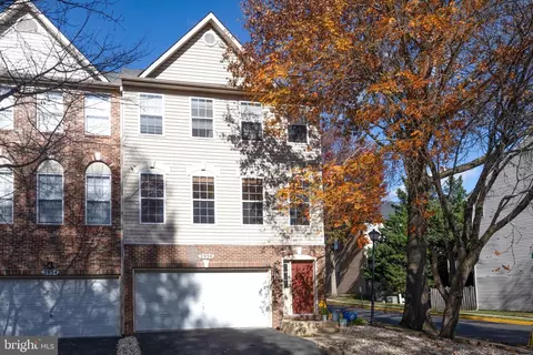 2956 Saint Helen Cir, Silver Spring, MD 20906