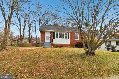 11515 Orebaugh Ave, Silver Spring, MD 20902