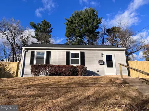 708 Crabb Ave, Rockville, MD 20850