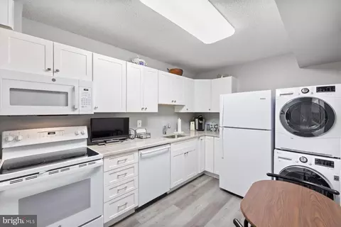 15107 Interlachen Dr #2-822, Silver Spring, MD 20906 photo 11