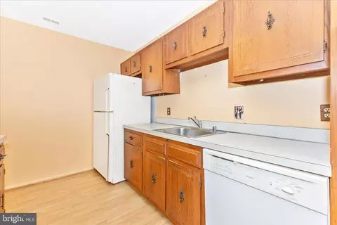 Kitchen - 3116 Adderley Ct #245C, Silver Spring, MD 20906 photo 3 of 5