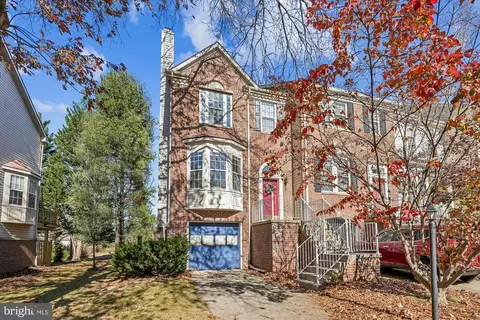 38 Beacon Hill Ct, Gaithersburg, MD 20878