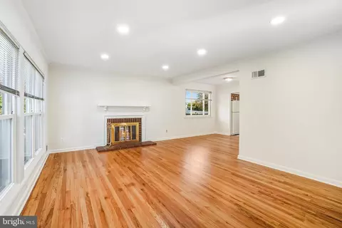 509 University Blvd W, Silver Spring, MD 20901 photo 4