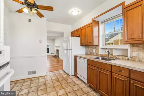 509 University Blvd W, Silver Spring, MD 20901 photo 7