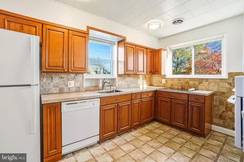 509 University Blvd W, Silver Spring, MD 20901 photo 6