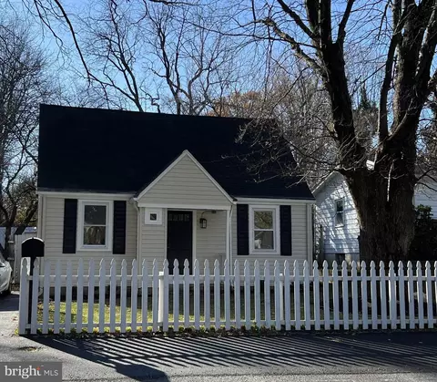 Exterior - 10238 Capitol View Ave, Silver Spring, MD 20910 photo 5 of 7