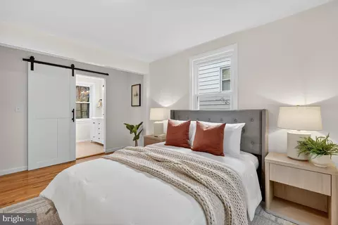 Bedroom - 10238 Capitol View Ave, Silver Spring, MD 20910 photo 1 of 3