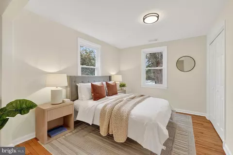 Bedroom - 10238 Capitol View Ave, Silver Spring, MD 20910 photo 2 of 3
