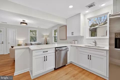 Kitchen - 10238 Capitol View Ave, Silver Spring, MD 20910 photo 2 of 3