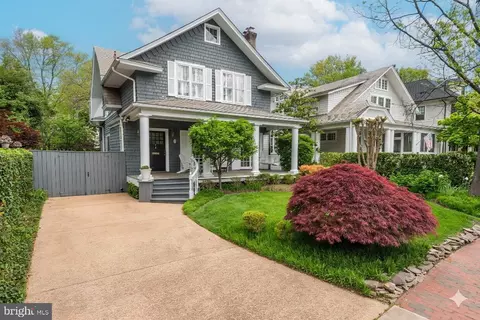 5 Oxford St, Chevy Chase, MD 20815