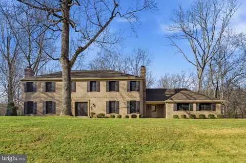 11800 Beekman Pl, Potomac, MD 20854