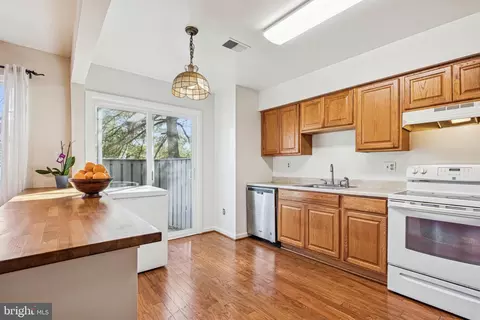 Kitchen - 3049 Piano Ln #17, Silver Spring, MD 20904 photo 4 of 4
