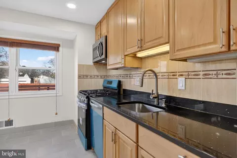 1132 Loxford Ter, Silver Spring, MD 20901 photo 9