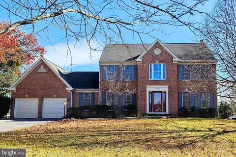 17003 Hillard St, Poolesville, MD 20837