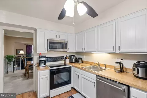 Kitchen - 1043 Windrush Ln #5, Sandy Spring, MD 20860 photo 3 of 3