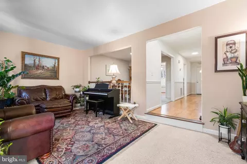 Entry Way - 1043 Windrush Ln #5, Sandy Spring, MD 20860 photo 2 of 5